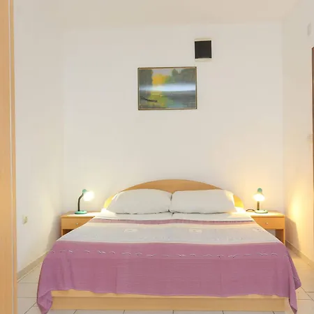 Family Friendly With A Swimming Pool Businci, Ciovo - 11232 * Τρογκίρ