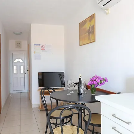 Family Friendly With A Swimming Pool Businci, Ciovo - 11232 Трогир