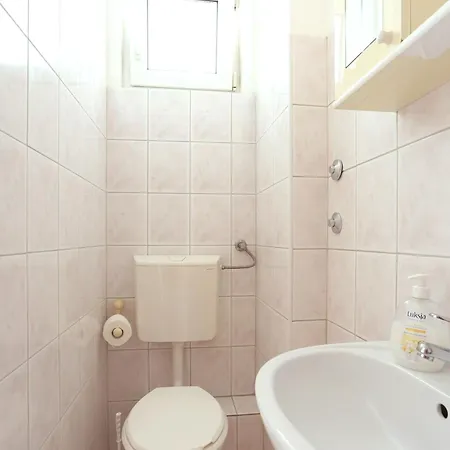 Διαμέρισμα Family Friendly With A Swimming Pool Businci, Ciovo - 11232 Τρογκίρ
