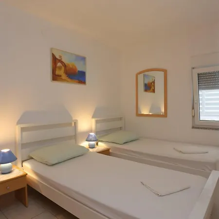 Апартаменты Family Friendly With A Swimming Pool Businci, Ciovo - 11232