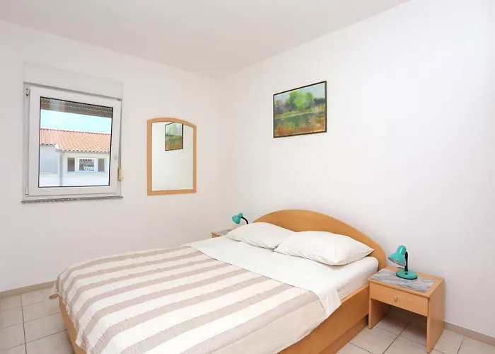 Apartament Family Friendly With A Swimming Pool Businci, Ciovo - 11232 *