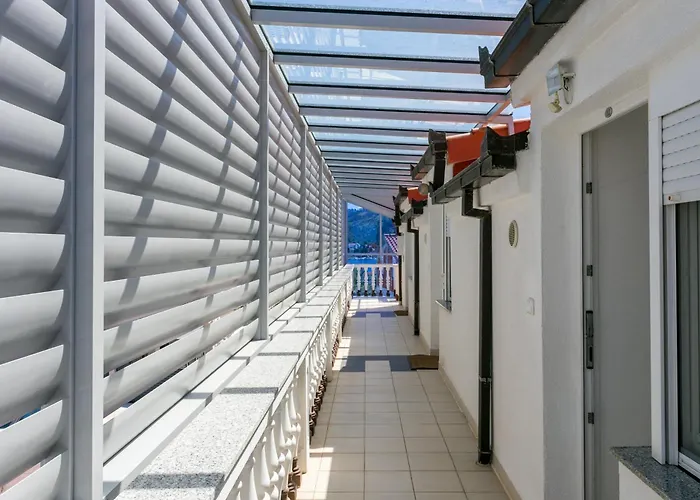Apartman Family Friendly With A Swimming Pool Businci, Ciovo - 11232