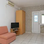 Family Friendly Apartments With A Swimming Pool Businci, Ciovo - 11232 Apartment