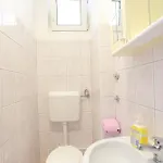 Apartment Family Friendly Apartments With A Swimming Pool Businci, Ciovo - 11232 Trogir