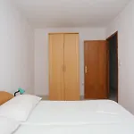Family Friendly Apartments With A Swimming Pool Businci, Ciovo - 11232 Apartment Trogir
