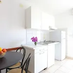 Apartamento Family Friendly With A Swimming Pool Businci, Ciovo - 11232