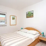 Apartamento Family Friendly With A Swimming Pool Businci, Ciovo - 11232 *