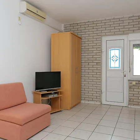 Family Friendly With A Swimming Pool Businci, Ciovo - 11232 Apartament