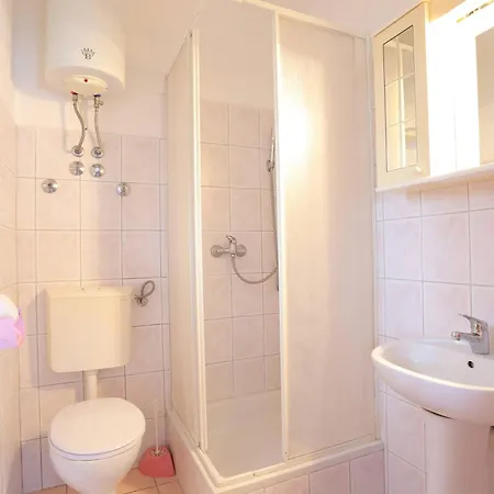 Appartamento Family Friendly With A Swimming Pool Businci, Ciovo - 11232 *