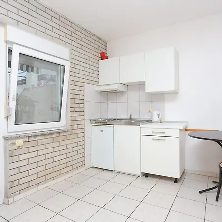 Family-friendly With Swimming Pool Businci, Ciovo - 11232 Apartmán Trogir