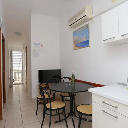 Family Friendly With A Swimming Pool Businci, Ciovo - 11232 Appartamento Traù