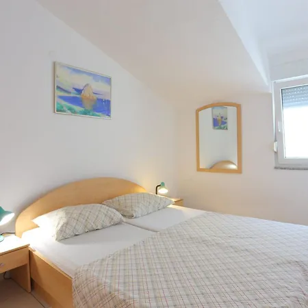 Appartamento Family Friendly With A Swimming Pool Businci, Ciovo - 11232