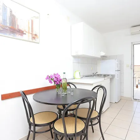 Family Friendly With A Swimming Pool Businci, Ciovo - 11232 Appartamento *