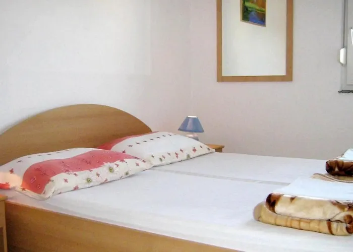 Family Friendly Apartments With A Swimming Pool Businci, Ciovo - 11232 Trogir