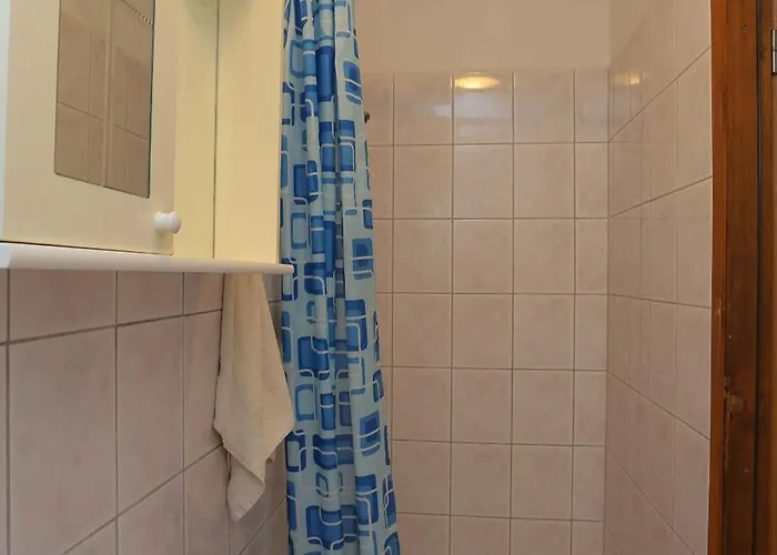 Apartment Family Friendly Apartments With A Swimming Pool Businci, Ciovo - 11232 *