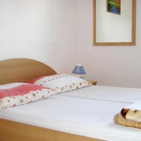 Family Friendly Apartments With A Swimming Pool Businci, Ciovo - 11232 Trogir
