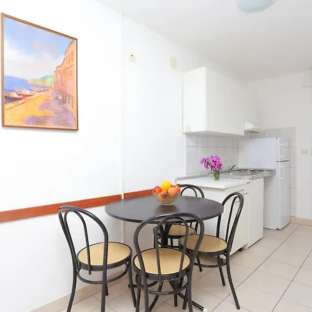 Family Friendly Apartments With A Swimming Pool Businci, Ciovo - 11232