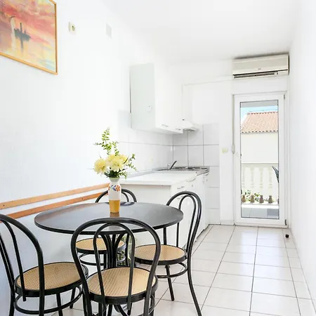 Family Friendly Apartments With A Swimming Pool Businci, Ciovo - 11232 Apartment